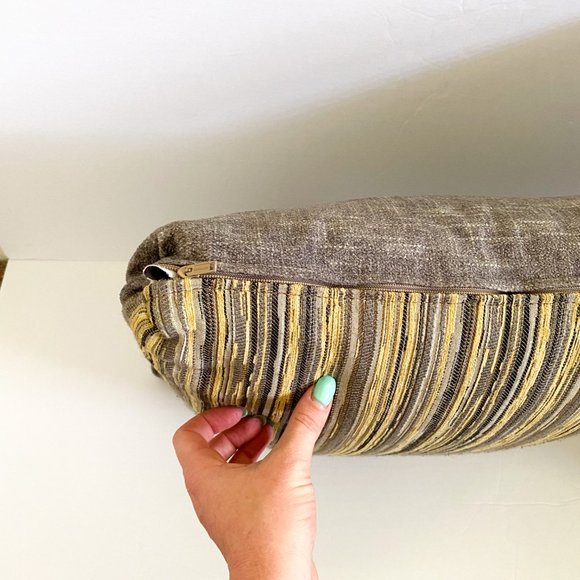 Cindy Crawford Home Palm Springs Accent Pi… - Picture 3 of 4